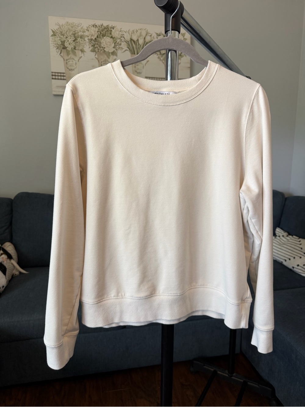 Athleta Cream Crewneck Sweatshirt - Long Sleeve Pullover